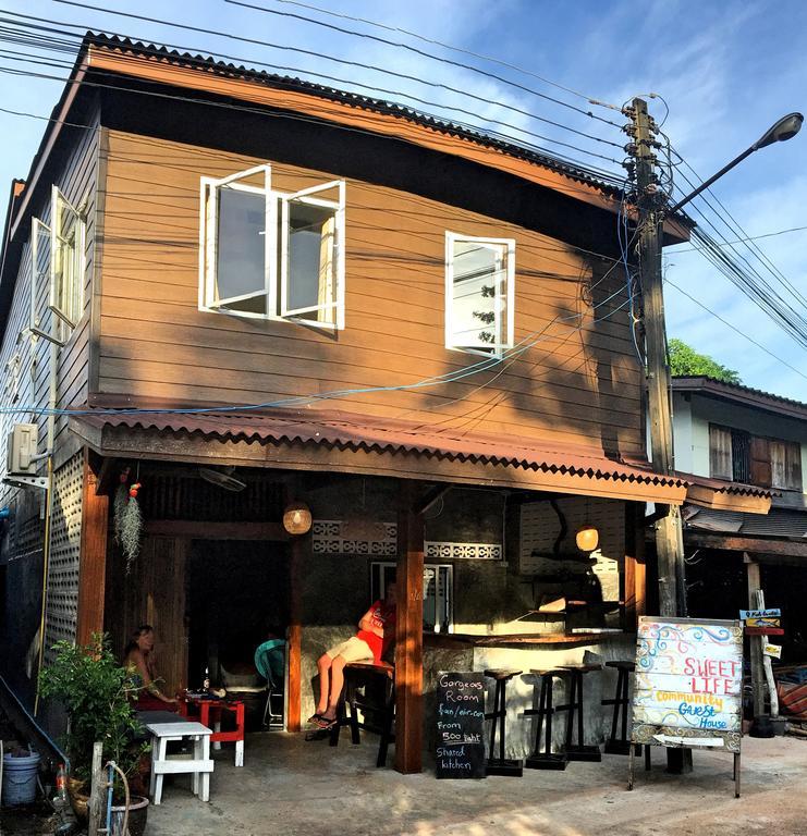 Sweet Life Guesthouse Koh Lanta Bagian luar foto
